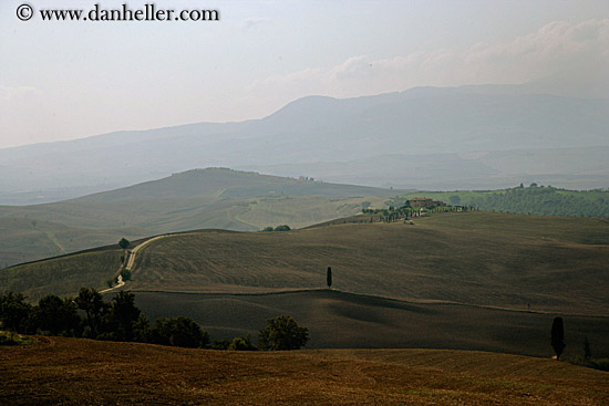 tuscany-scenery-01.jpg