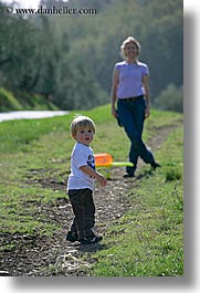babies, boys, childrens, europe, fattoria lavacchio, italy, jack and jill, paths, toddlers, towns, tuscany, vertical, photograph