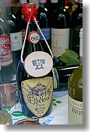 elfo nero, europe, italy, montalcino, red wine, towns, tuscany, vertical, wines, photograph