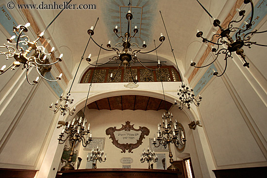 synagogue-interior-8.jpg
