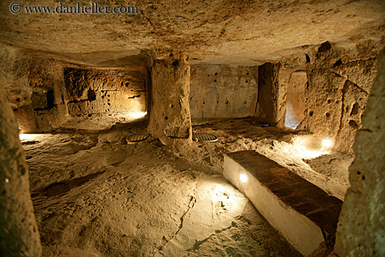 underground-dwellings-1.jpg