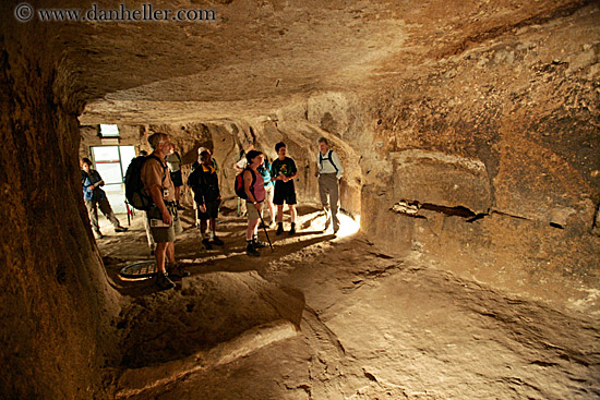 underground-dwellings-2.jpg