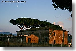 europe, horizontal, houses, italy, moon, over, populonia, rising, sunsets, towns, tuscany, photograph