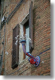 arts, bricks, europe, italy, lamp posts, siena, street lamps, towns, tuscany, vertical, windows, photograph
