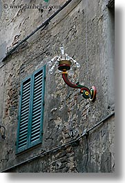 arts, bricks, europe, italy, lamp posts, siena, street lamps, towns, tuscany, vertical, windows, photograph