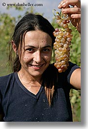 europe, grapes, holding, italy, sassotondo agritourismo, tuscany, vertical, wineries, womens, photograph