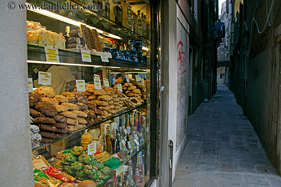 pastry-store-n-alley.jpg