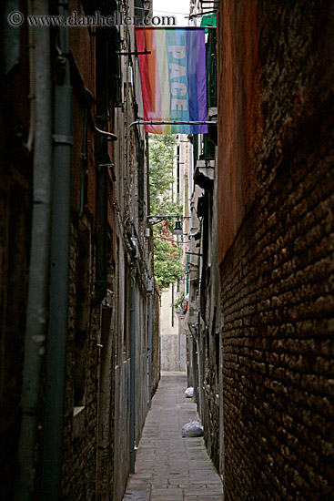 peace-flag-in-alley.jpg