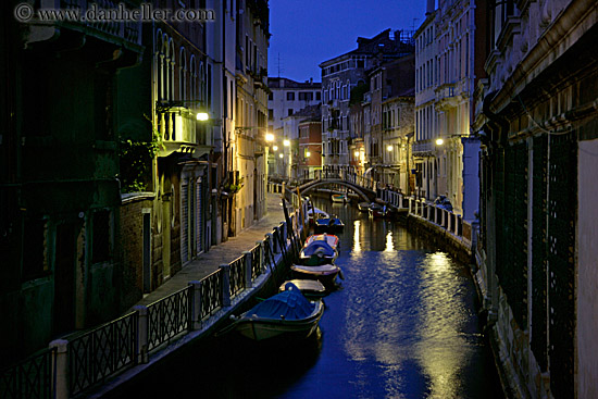 canal-nite-2.jpg