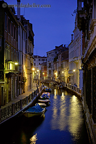 canal-nite-3.jpg