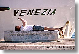 call, cells, europe, horizontal, italy, people, venecia, venezia, venice, photograph