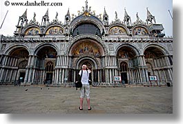 images/Europe/Italy/Venice/StMarks/basilica-di-san_marco-2.jpg
