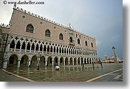 images/Europe/Italy/Venice/StMarks/procuratie-vecchie.jpg