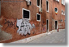 europe, graffiti, grafitti, horizontal, italy, streets, venecia, venezia, venice, walls, photograph