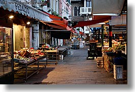 images/Europe/Italy/Venice/Streets/market-at-dawn-2.jpg