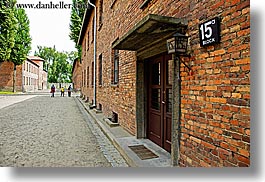 images/Europe/Poland/Auschwitz/bldg-15-sign.jpg