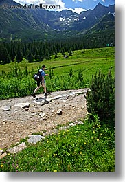 images/Europe/Poland/Hikers/hikers-n-mountains-13.jpg