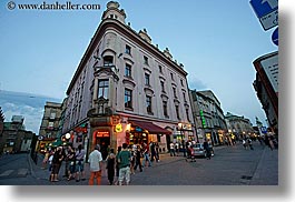 images/Europe/Poland/Krakow/Buildings/cafe-at-dusk-1.jpg