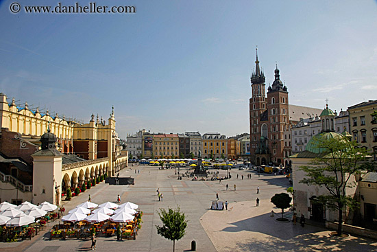 basilica-of-the-virgin-mary-n-square-2.jpg