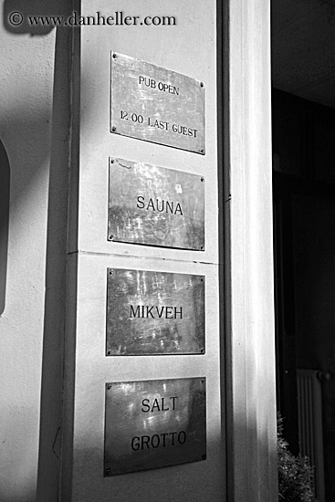 golden-colored-signs-bw.jpg