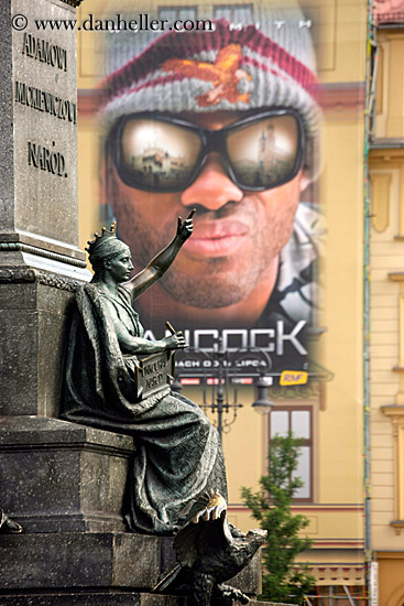 hancock-movie-poster-n-statue.jpg