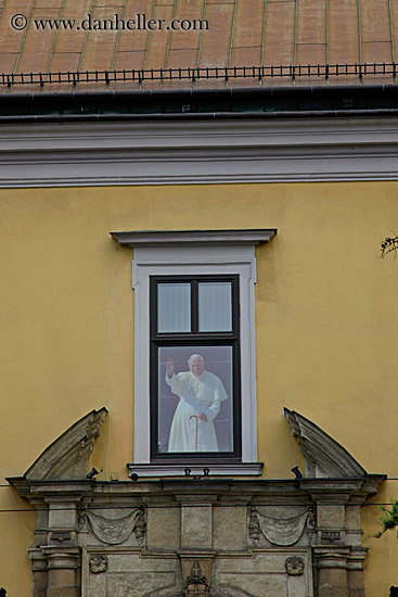 pope-waving-from-window.jpg