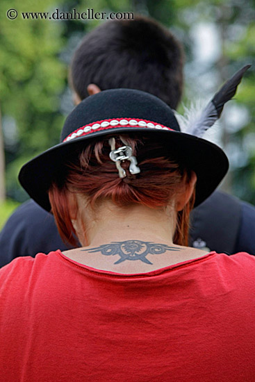 womans-neck-tattoo.jpg