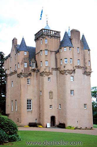 craigievar-castle.jpg