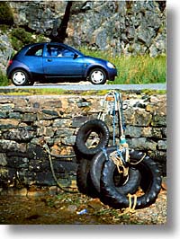 images/Europe/Scotland/Misc/roped-tires.jpg