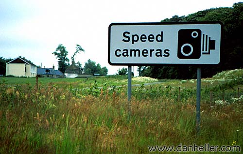 speed-cameras-sign.jpg
