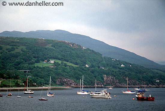 ullapool-harbor.jpg