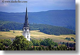 images/Europe/Slovakia/Churches/church-n-scenic-2.jpg
