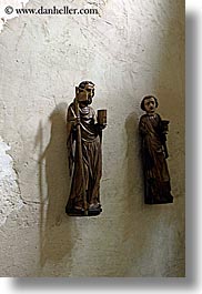 images/Europe/Slovakia/SpisCastle/christian-statues-2.jpg