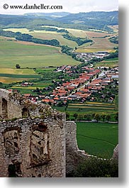 images/Europe/Slovakia/SpisCastle/overlook-onto-town-4.jpg