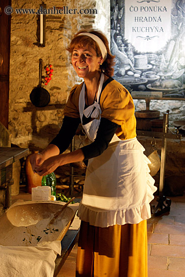 woman-cooking-in-medieval-kitchen-1.jpg