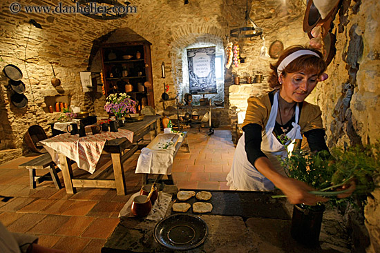 woman-cooking-in-medieval-kitchen-3.jpg