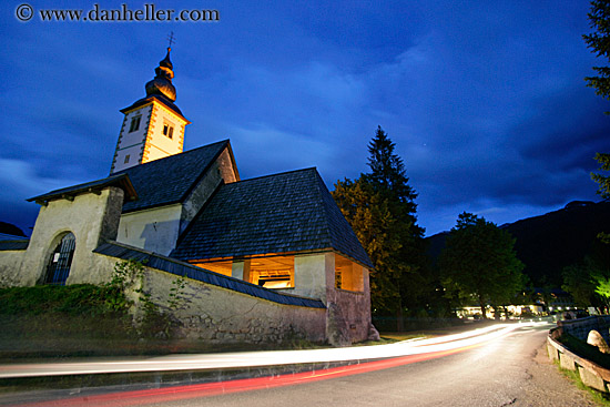 luminated-church-lightstreak-1.jpg