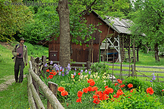 stuart-garden-n-barn.jpg