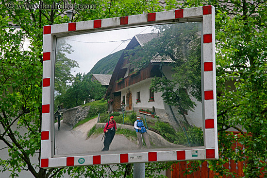 road-mirror-3.jpg
