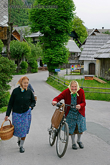 old-women-n-bike-1.jpg