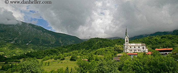 church-n-mtns-pano.jpg