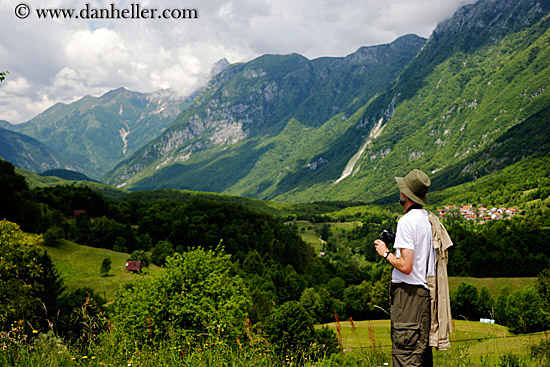 man-viewing-scenery.jpg