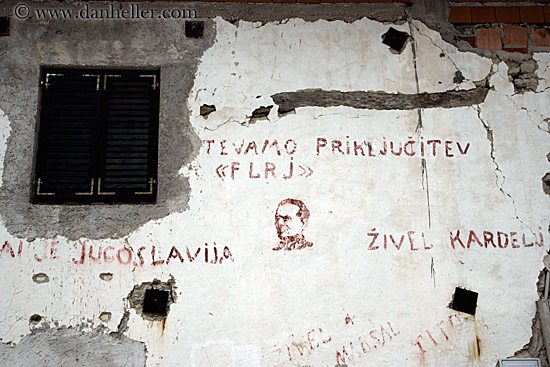 old-communist-graffiti.jpg