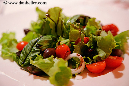 lettuce-n-tomato-salad.jpg