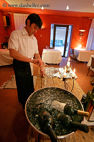 valter-preparing-wine-1.jpg