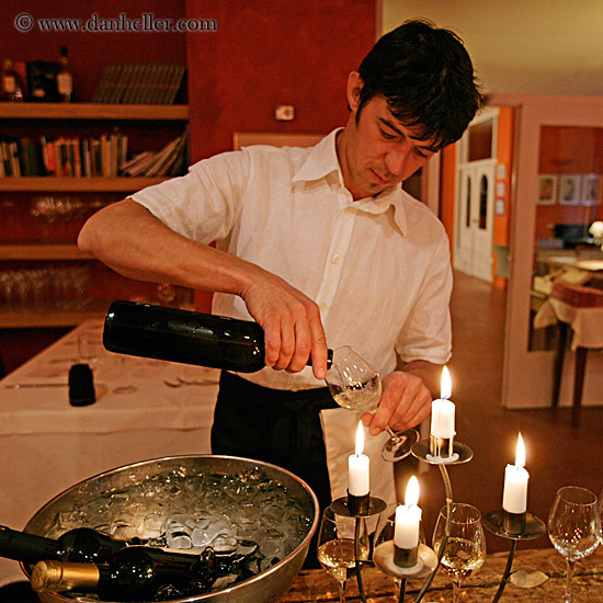valter-preparing-wine-2.jpg