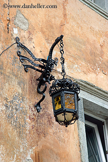hanging-street-lamp-1.jpg