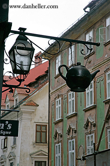 street-_lamp-n-teapot-2.jpg