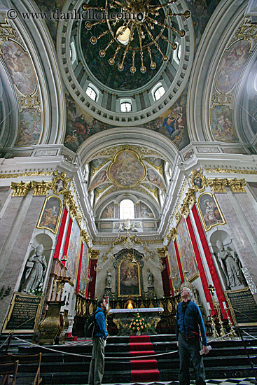 cathedral-altar-1.jpg