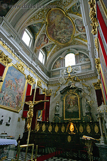 cathedral-altar-2.jpg